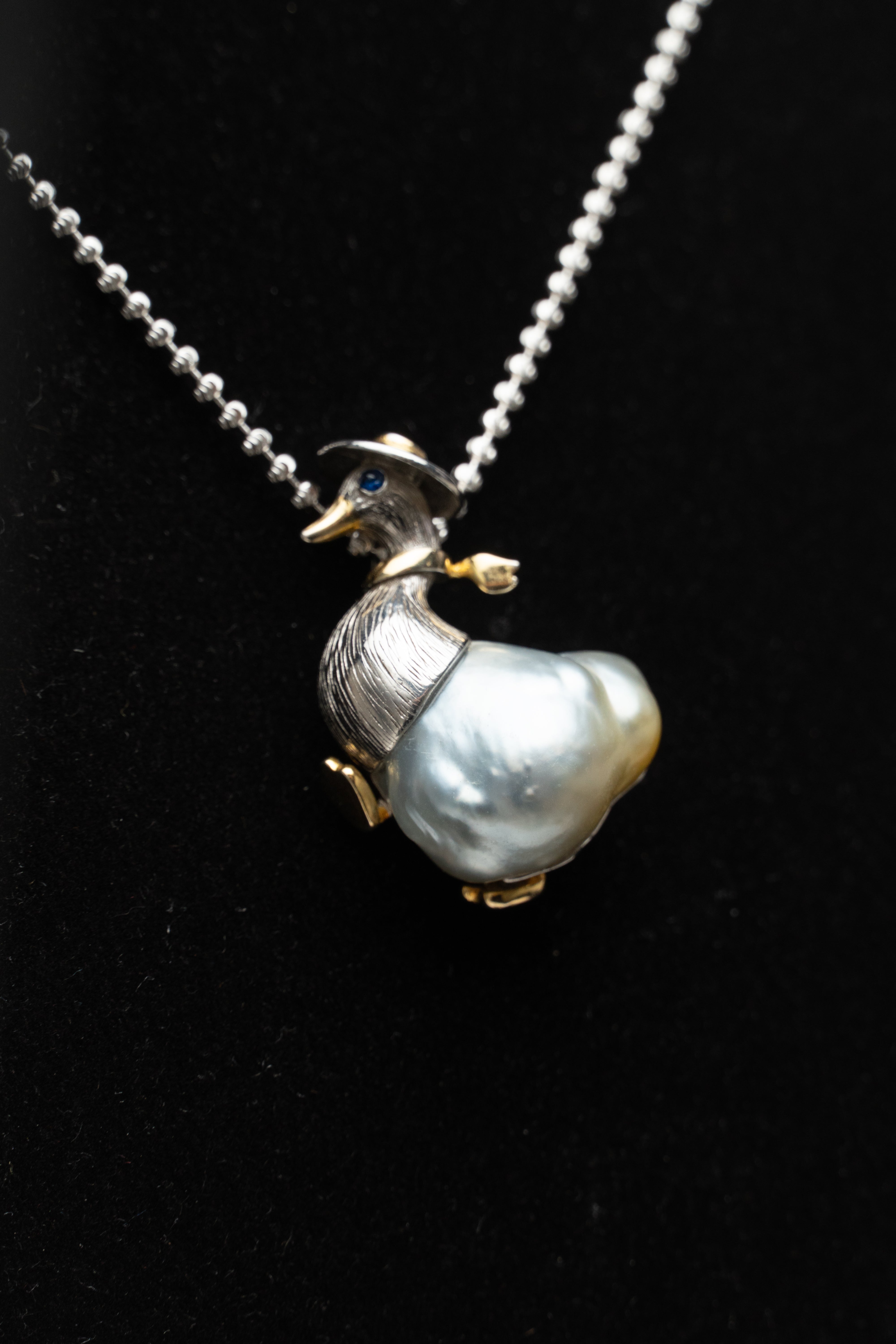 Vespera_Serene Anas Pendant