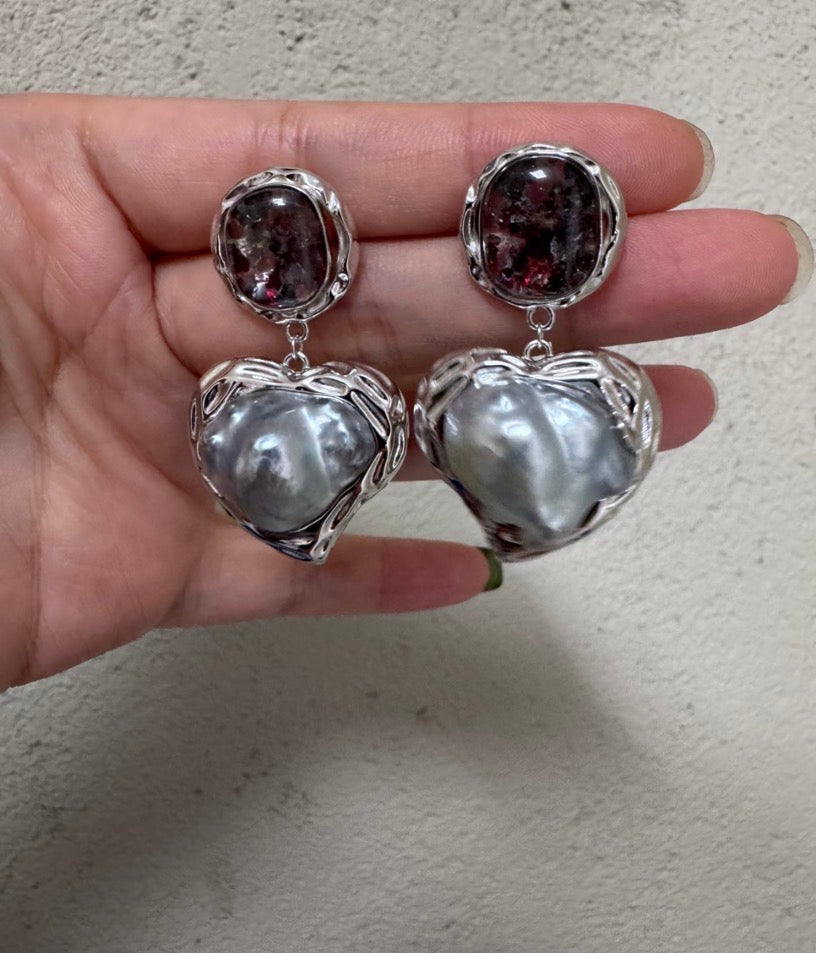 Vespera_Twilight Guardian Earrings