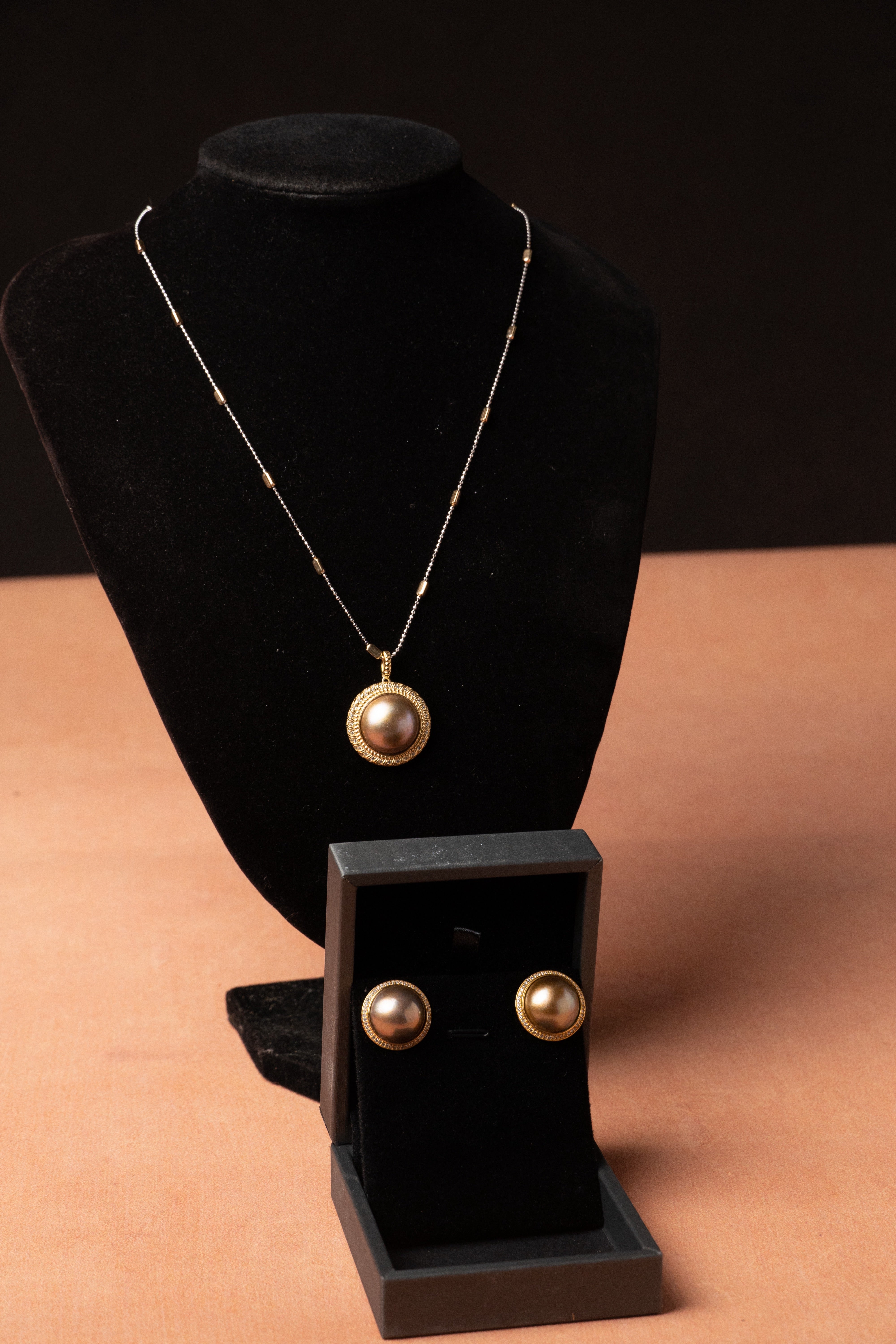 Vespera_Aurealis Pearl Collection