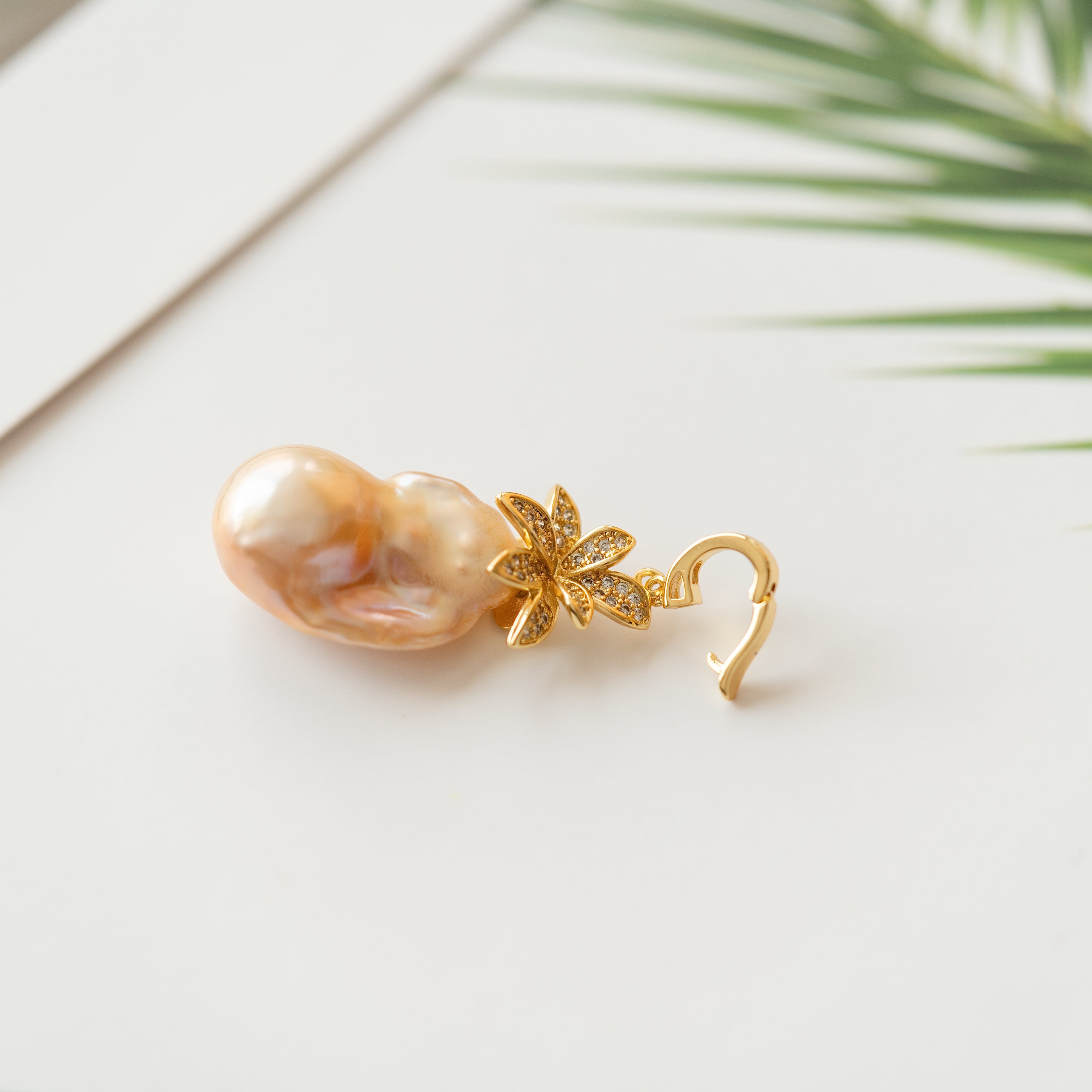 25-30mm Champagne Baroque Fresh Water Pearl  Pendant