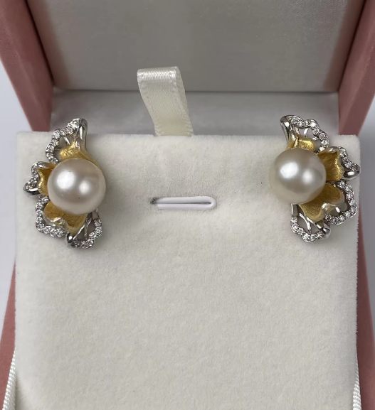 Vespera_Aurelia Pearl Earrings