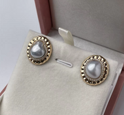 Vespera_Luna-Serene Pearl Earrings
