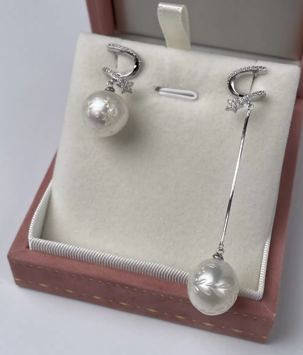 Vespera_Celestial Bow Pearl Earrings