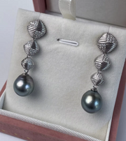 Vespera_Trinity Nocturne Pearl Earrings